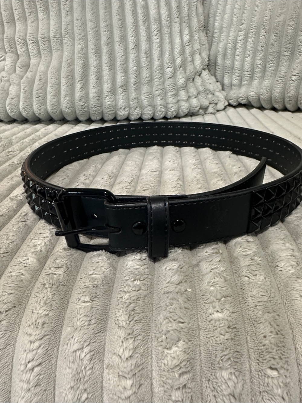 Black Studded Men’s Belt